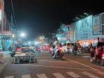 suasana-pasar-aceh-saat-malam-di-bulan-ramadhan-minggu-1042022.jpg