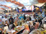 suasana-ramadhan-fair-2022-selasa-1942022-di-lapangan-sada-kata-kota-subulussalam.jpg