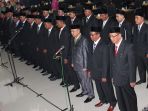 sumpah-25-anggota-dprk-pijay_20171212_163540.jpg