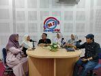 talk-show-05.jpg