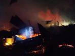 tujuh-rumah-kontrakan-semi-parmanen-terbakar-di-batuphat-timur.jpg