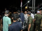 Warga Gerebek Konter Pulsa di Langsa, Serahkan Pasangan Khalwat ke WH