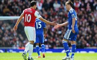 Tanpa Gol, Arsenal 7 Angka dari Chelsea - RobinVanPersie.jpg
