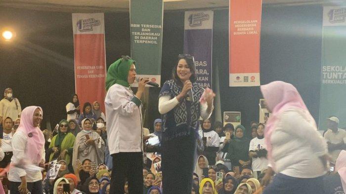 Nyanyi saat Kampanye, Penyanyi Ambon Lilis Berhasil Bawa Pulang Uang Merah-merah