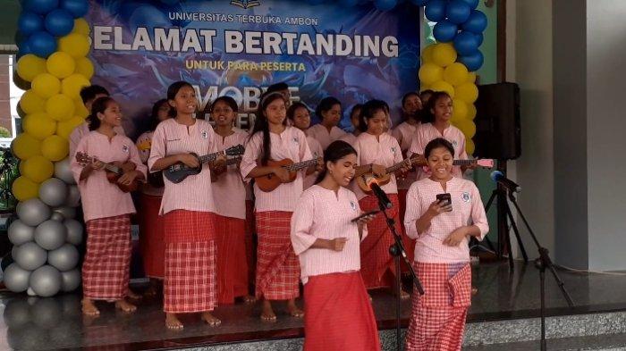 Tampilkan Seni Jukulele, SMA Kristen YPKPM Ambon Nyanyikan Kekayaan Pangan Maluku