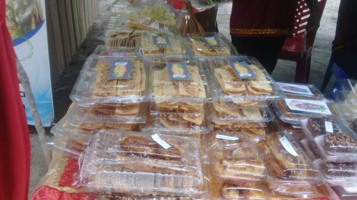 Pelaku UMKM Pasarkan Produk Enbal Kacang hingga Abon Tuna di Acara Puncak Festival Pesona Meti Kei