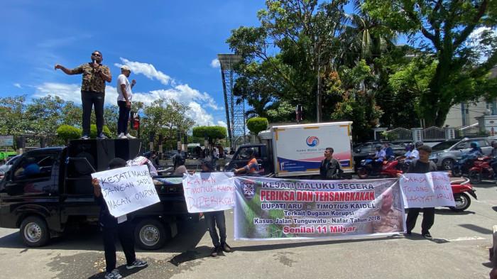 AMATI Aksi di Kejati, Minta Bupati Aru Diperiksa Terkait Kasus Dugaan Korupsi Jalan Pulau Wokam