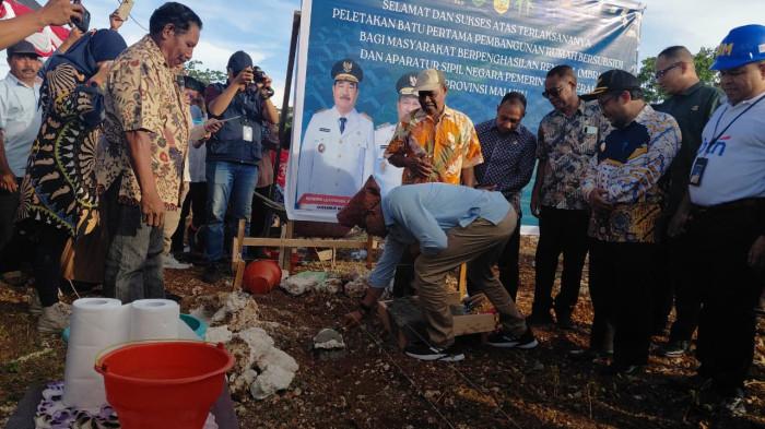 Pemprov Resmikan Pembangunan 300 Unit Rumah Bersubsidi di Kabupaten Buru