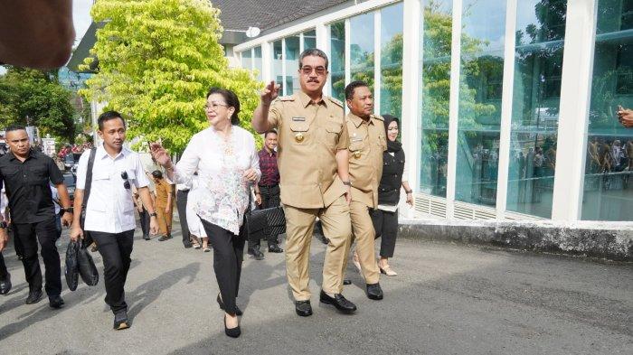 Tiba di Ambon, Gubernur Maluku Hendrik Lewerissa dan Wagub Abdullah Vanath Langsung ke Kantor