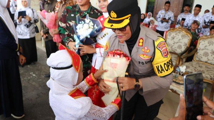 Hadiri Peringatan HGN 2024, Kapolres Buru: Terima Kasih Guru