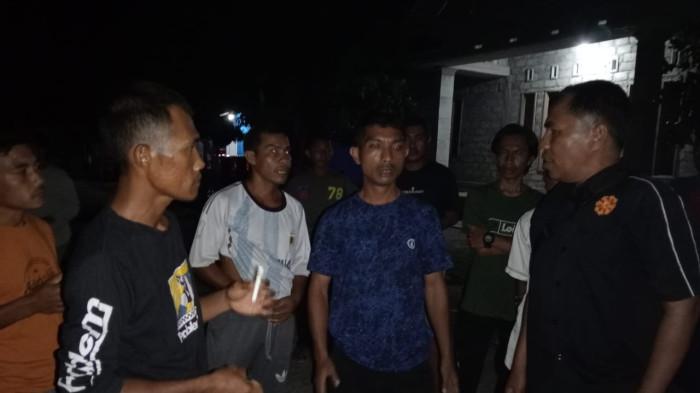 Diduga Tanpa Dokumen Resmi, Kehadiran Polisi di Desa Bara Picu Ketegangan Warga