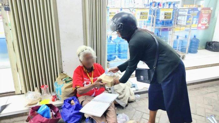 AMGPM Ranting Oikumene Bagikan 100 Box Makanan tuk Gepeng dan ODGJ di Ambon