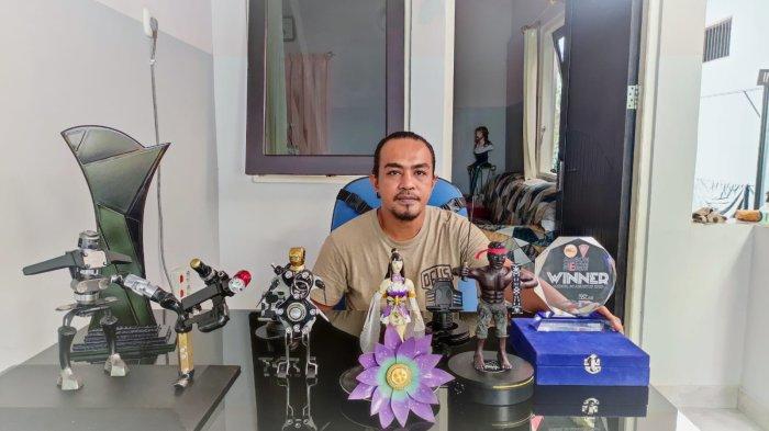 Bermodalkan Lem Tembak, Melanesian Gallery Daur Ulang Barang Bekas Jadi Ratusan Karya Rupa