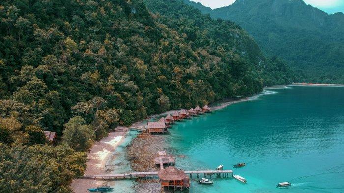 Pantai Ora di Maluku Tengah Masuk Daftar Pantai Terpopuler di Asia Tenggara 2024