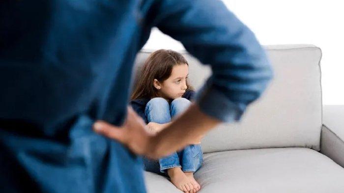 Kelebihan dan Kekurangan Pola Asuh Strict Parent, Banyaknya Aturan Membuat Anak Cenderung Bohong