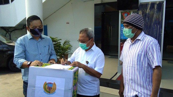 Pemkot Ambon Terima Tambahan 100 Set Baju Hazmat, Petugas Puskesmas Kebagian