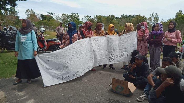 Mohammad Hurry Pastikan Gaji Guru Honor di Buru Dibayar Lunas Pekan Ini