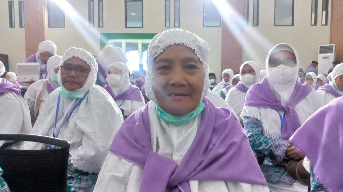 Menunggu 9 Tahun Bersama, Jemaah Calon Haji Ambon Ini Terpaksa Berangkat ke Tanah Suci Tanpa Suami
