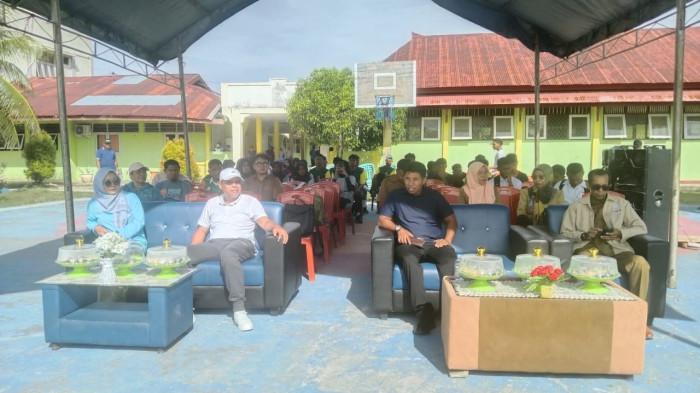 Semarak Sumpah Pemuda, Rahman Ali Buka Liga Voli di SMAN 1 Buru