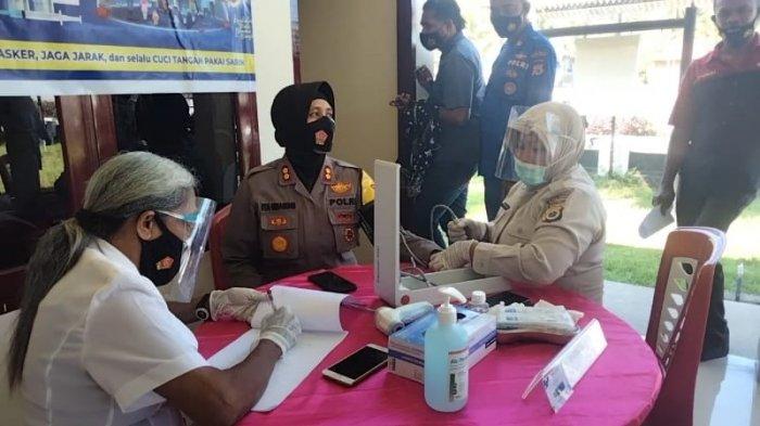 Kapolres Maluku Tengah dan 19 Anggotanya Divaksinasi Covid-19 Hari Ini