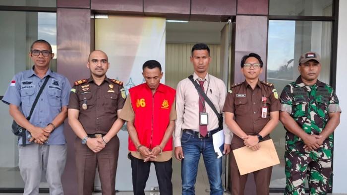 Eks Kades Kota Siri SBT Ditahan Jaksa, Diduga Korupsi Dana Desa Rp 1,5 Miliar