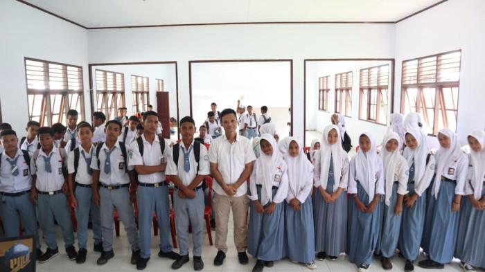 Gelar Penyuluhan, Polres SBT Ajak Remaja Jadi Pelopor Generasi Sehat Bebas Narkoba