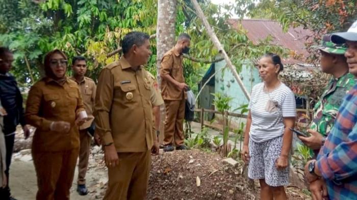 Tinjau Pembangunan Rumah di Desa Hunuth, Wali Kota Ambon Pastikan Pengerjaan Selesai Sebelum Natal