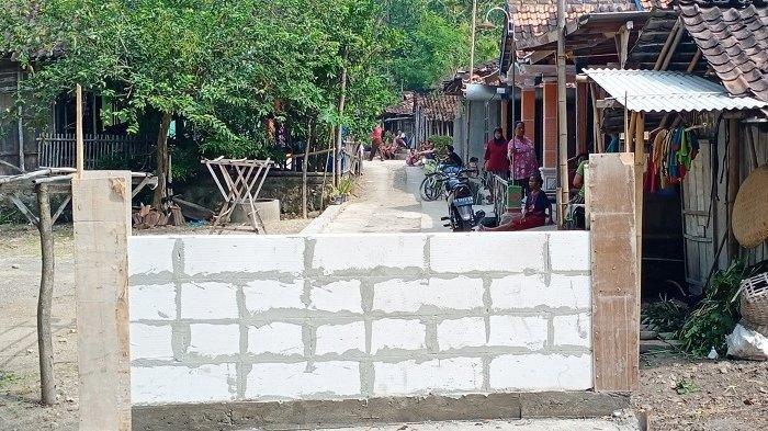 Berseteru, Warga Desa di Sragen Tutup Jalan dengan Membangun Tembok