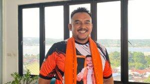 2812024-Boy-Latuconsina.jpg