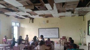 462023-ruang-kelas-SD-Negeri-6-Ambalau.jpg