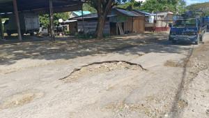 JALAN-RUSAK-BANG.jpg