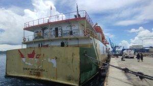 Tampak-Kapal-Sabuk-Nusantara-106-sedang-bersandar-12.jpg