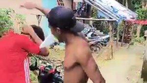 parodi-Peragaan.jpg