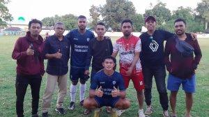 sesi-foto-kalesang-fc-dan-pemain-liga-indonesia.jpg