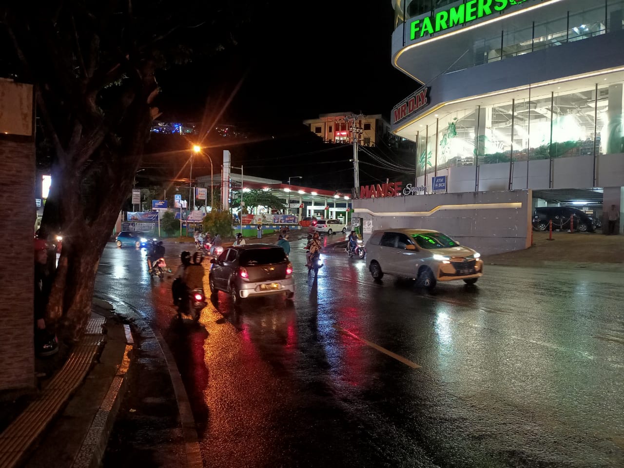 152022-malam-takbiran-di-ambon.jpg