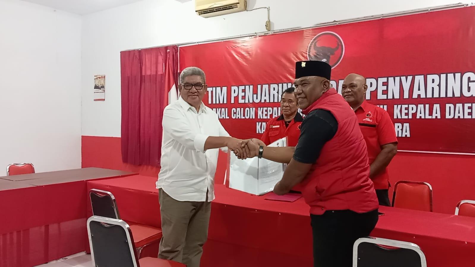 Datang Sendiri, Thaher Hanubun Daftar di PDI Perjuangan Malra dan Optimis Kantongi Rekomendasi