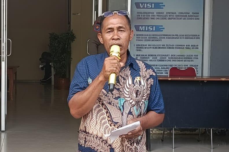 Dana Beasiswa Bermasalah, Begini Penjelasan Sekertaris Disdikbudpora SBT