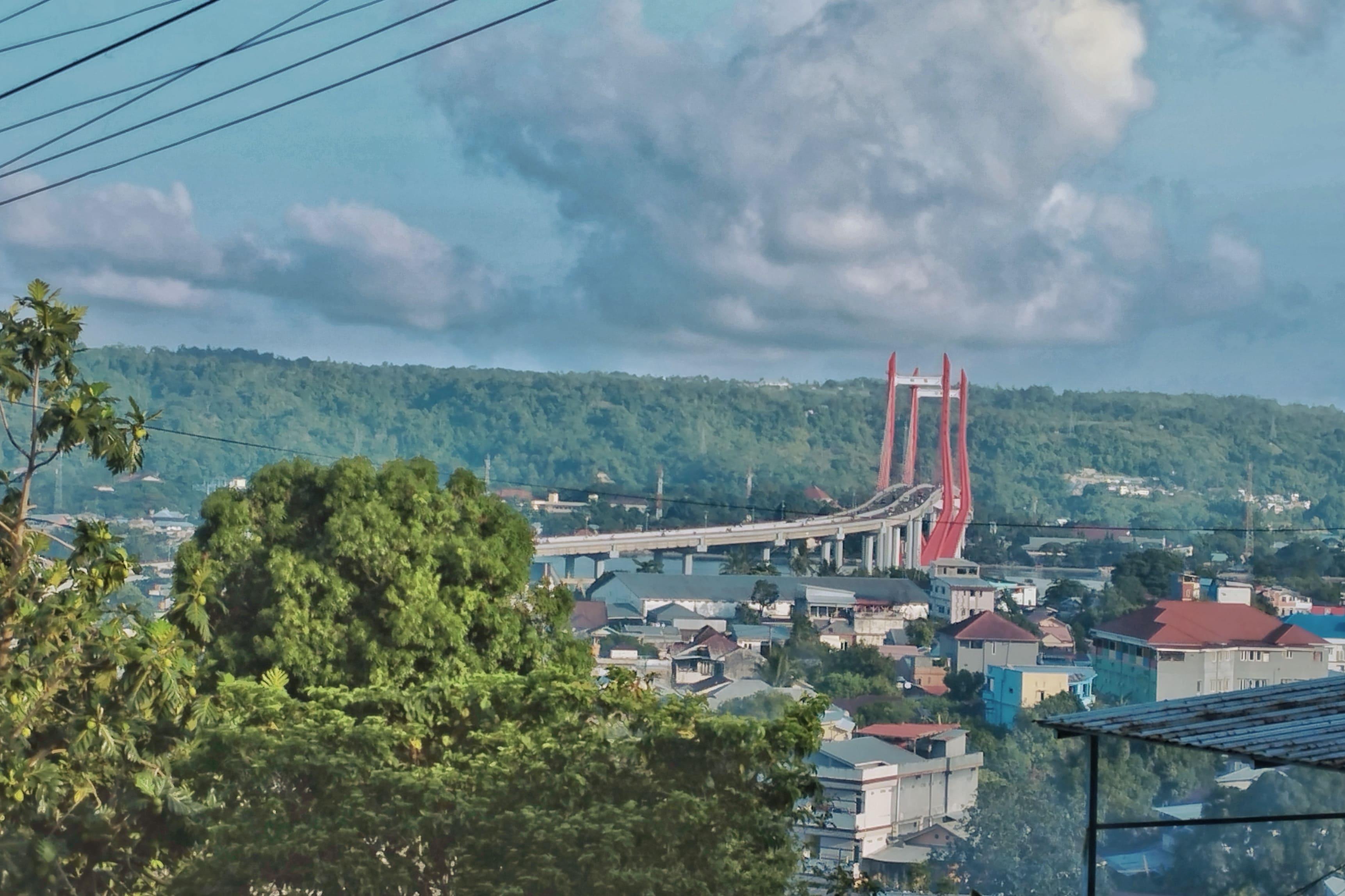Cuaca-berawan-di-ambon.jpg