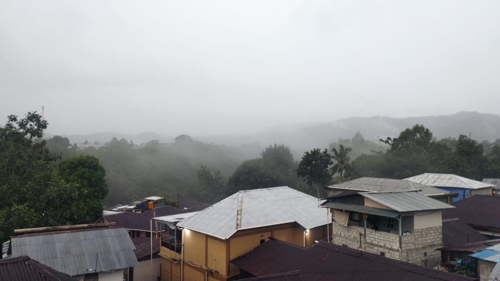 Hujan-Ringan-di-amq.jpg