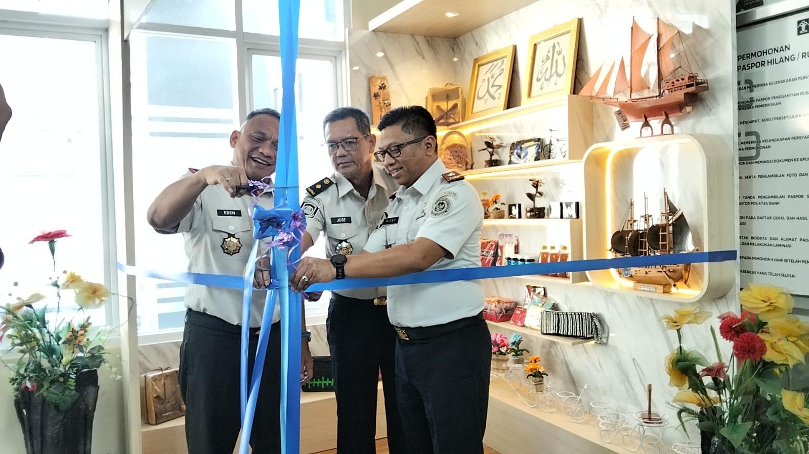 Peresmian Gerai UMKM di Kantor Imigrasi Kelas I TPI Ambon, Wujud Kreativitas Warga Binaan