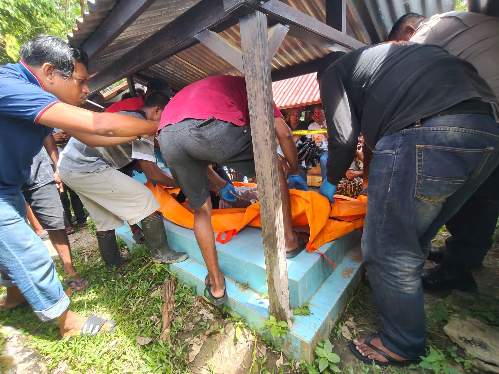 Mayat-diatas-kubur.jpg