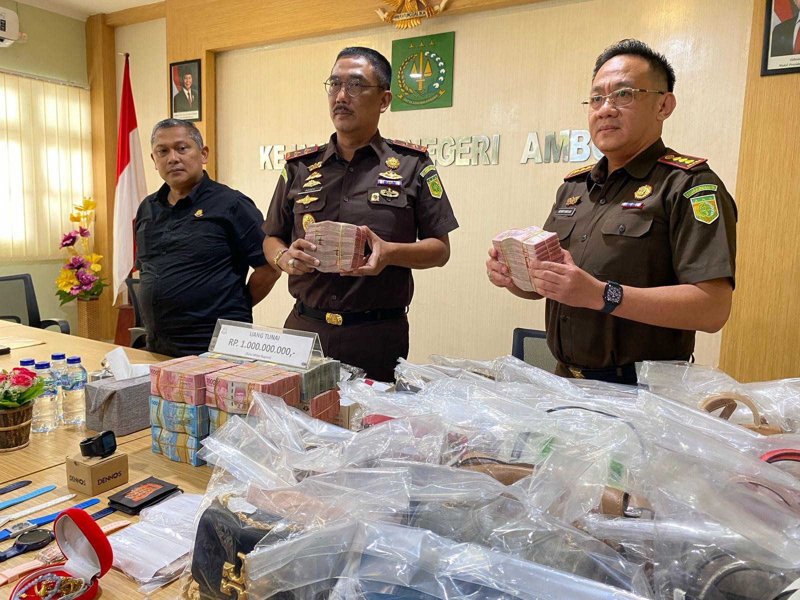 Kasir PT. Dok Waiame-Ambon 2020 Diperiksa Jaksa, Bongkar Dugaan Korupsi Anggaran Ratusan Miliar 