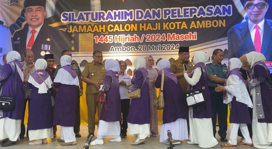 Silaturahmi-dan-pelepasan-322-jamaah-calon-haji-asal-Kota-Ambon.jpg