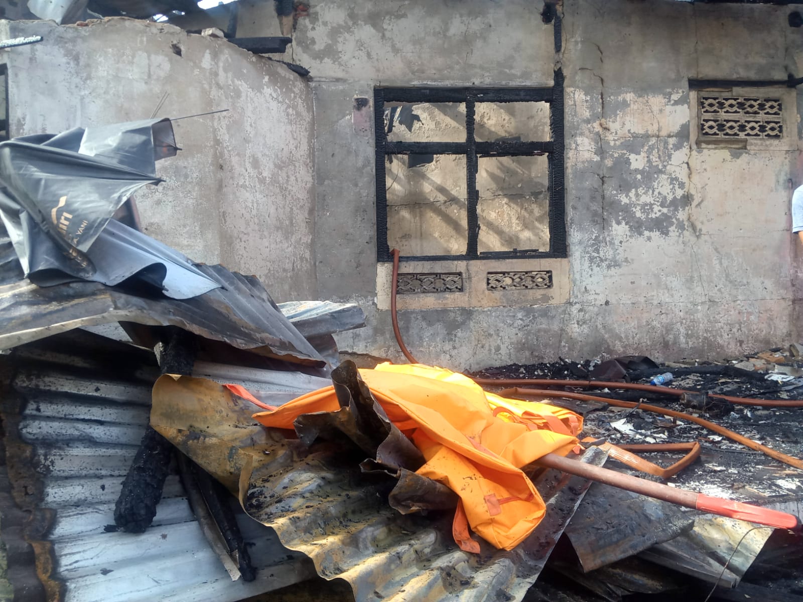 Kebakaran Soabali Ambon, Petugas Masih Cari Korban Lain