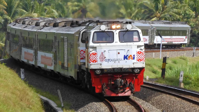 persyaratan-naik-kereta-api-antar-kota.jpg