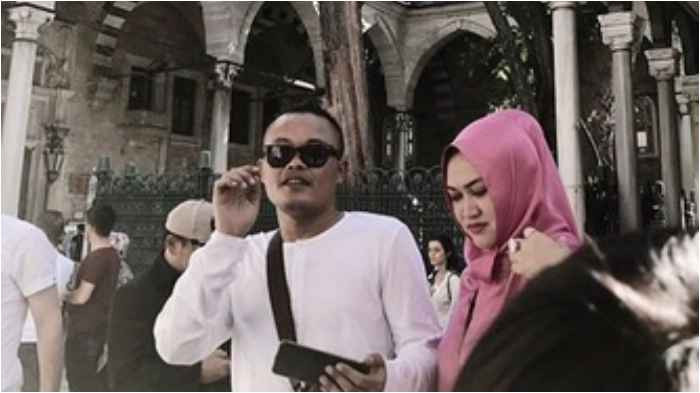 Chord Kunci Gitar Wanita Luar Biasa - Sule, Kau Adalah Jiwaku Kaulah Matahariku