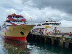 KM-Permata-Obi-dan-KM-Cantika-Lestari-8F-berlabuh-1.jpg