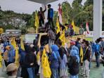 Tak Hanya Minta Maaf, PMII SBT Desak Ketua DPRD Buat Video Klarifikasi dan PAW