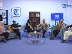 Tribun-Network-Talkshow-Series-Memilih-Damai-dengan-tema-Membaca-Suara-dari-Daerah-Kalimantan.jpg