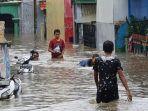 banjir-setinggi-15-meter-menggenangi-sejumlah-rt-di-kampung-makasar-jakarta-timur.jpg